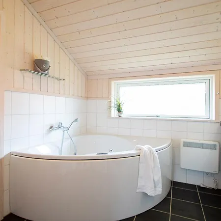 Vital Mit Sauna, Whirlpool Und Kamin *